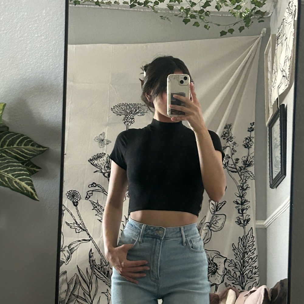 Black Cropped Turtleneck Top